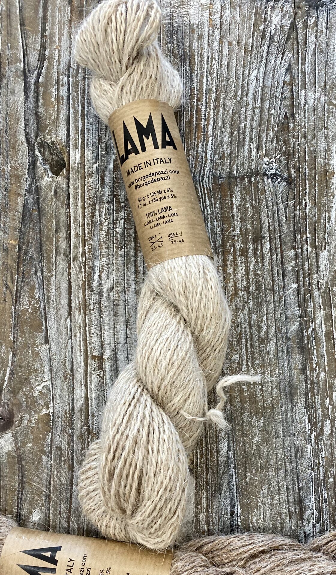 Borgo de'Pazzi Lama 02 vaalea kameli