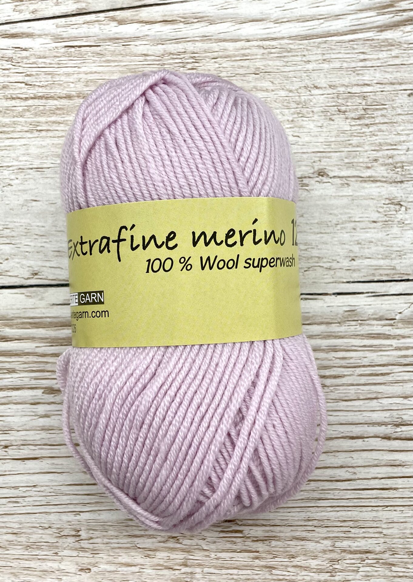 Hjertegarn Extrafine Merino 120 1213 hempeä roosa