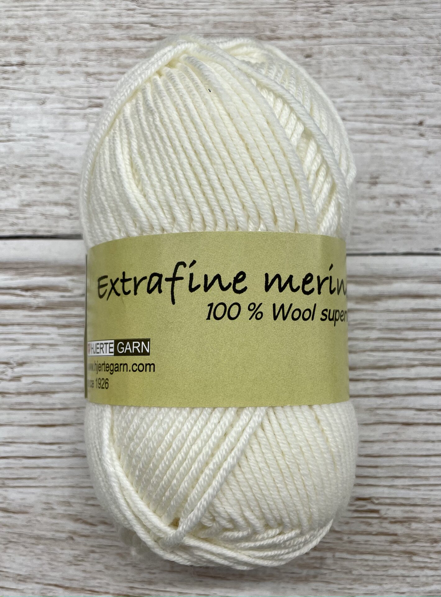 Hjertegarn Extrafine Merino 120 100 luonnonvalkoinen