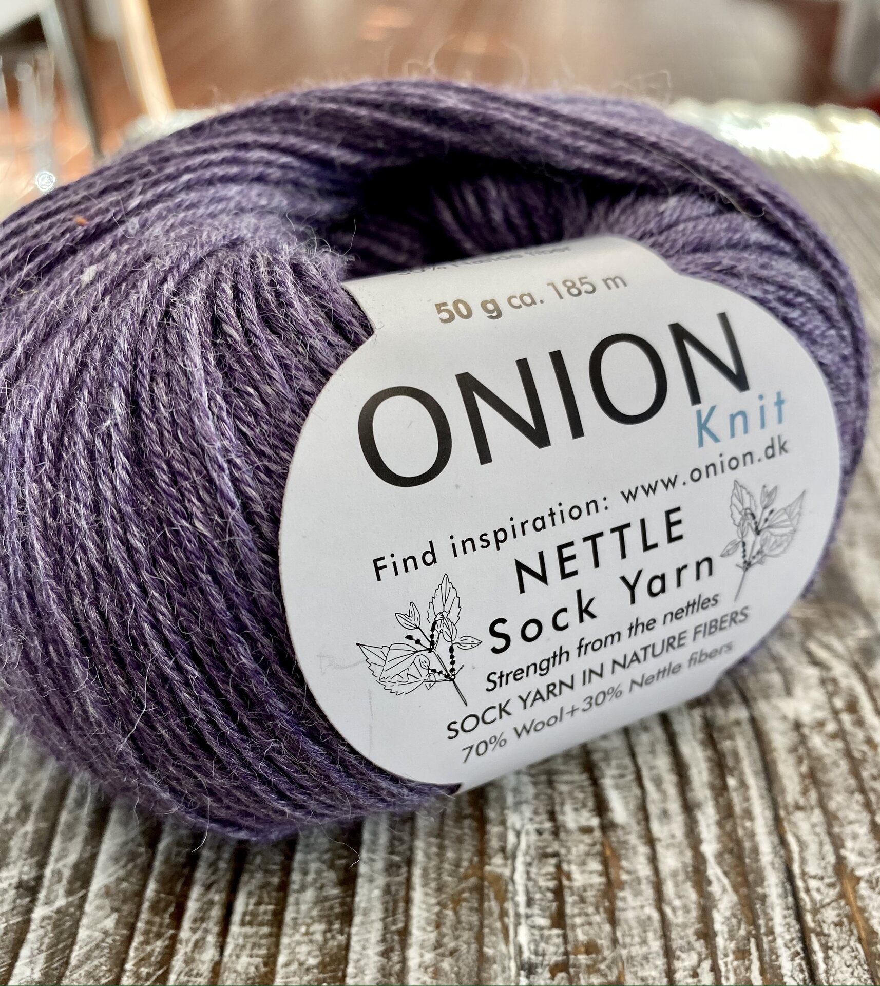 Onion Nettle sock 1009 violetti