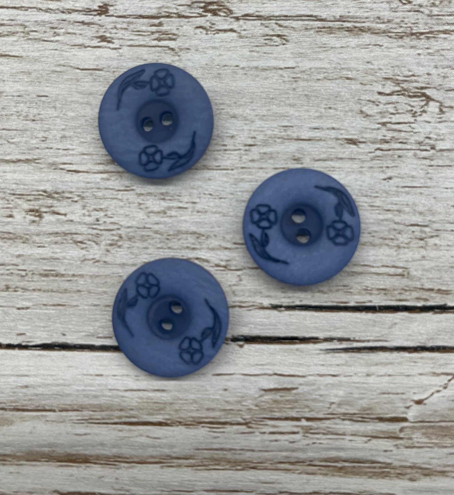 Perus-oivat napit Keskisininen kukka 15mm