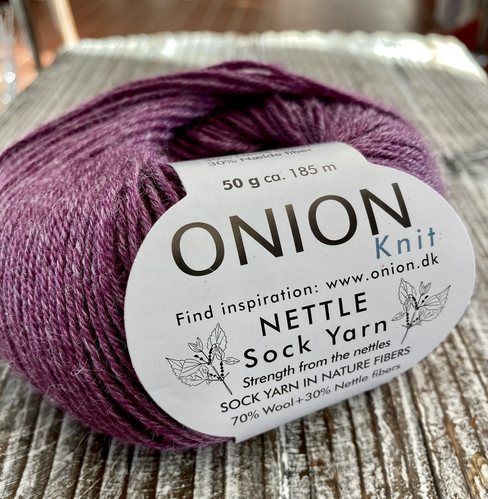 Onion Nettle sock 1026 punalila