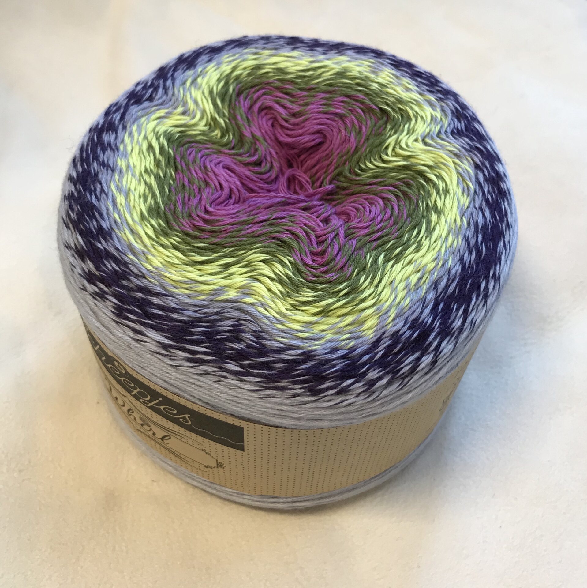 Scheepjes Whirl 770 Black Forest Zinger