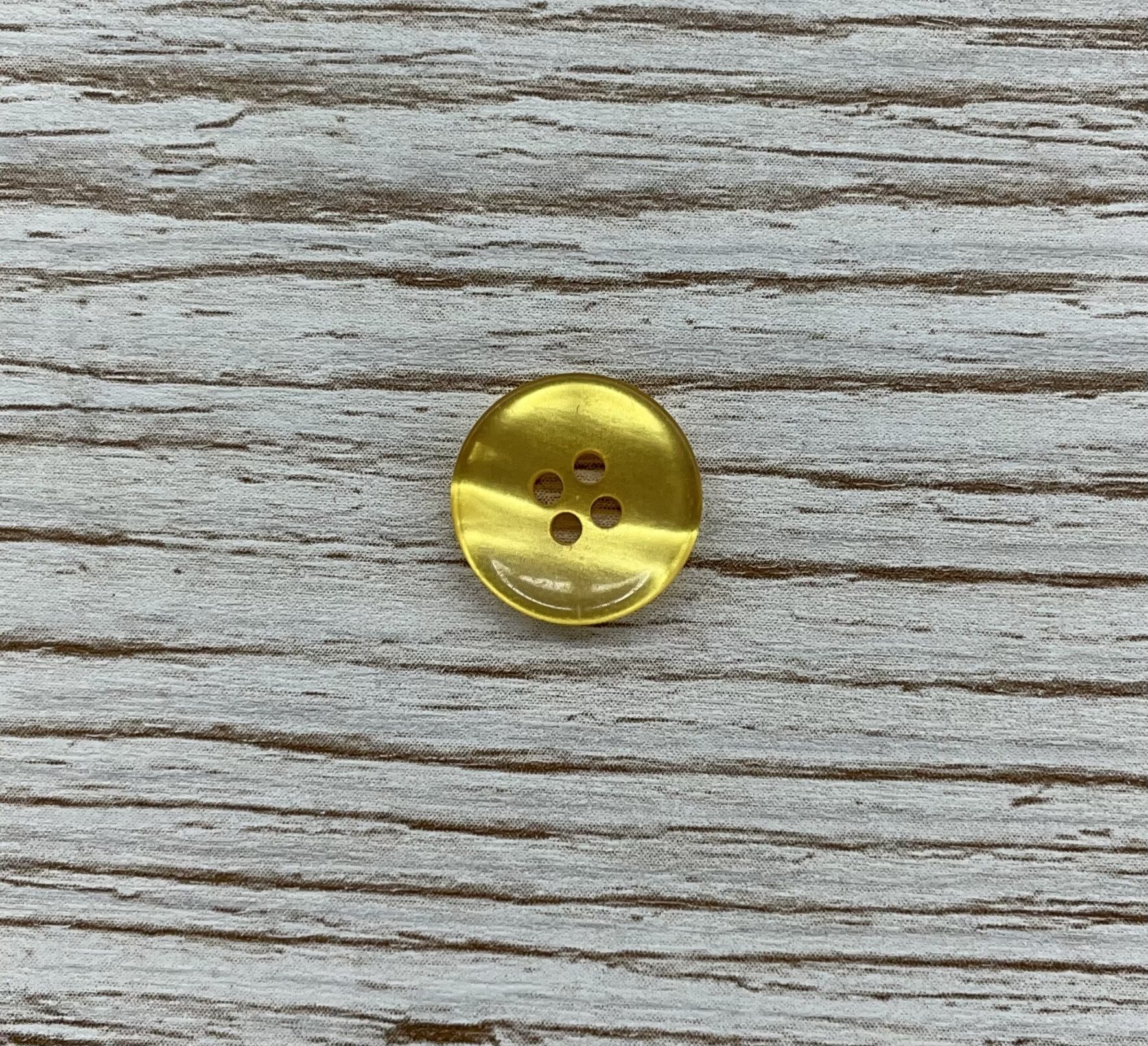 Perus-oivat napit 12mm vaalean oranssi