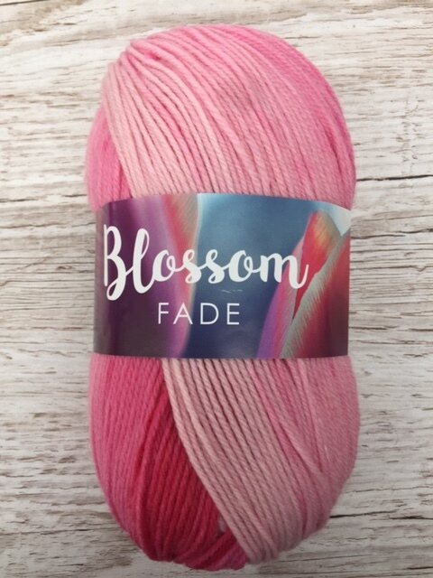 Blossom Fade 37 pinkistä vaaleanpunaiseen