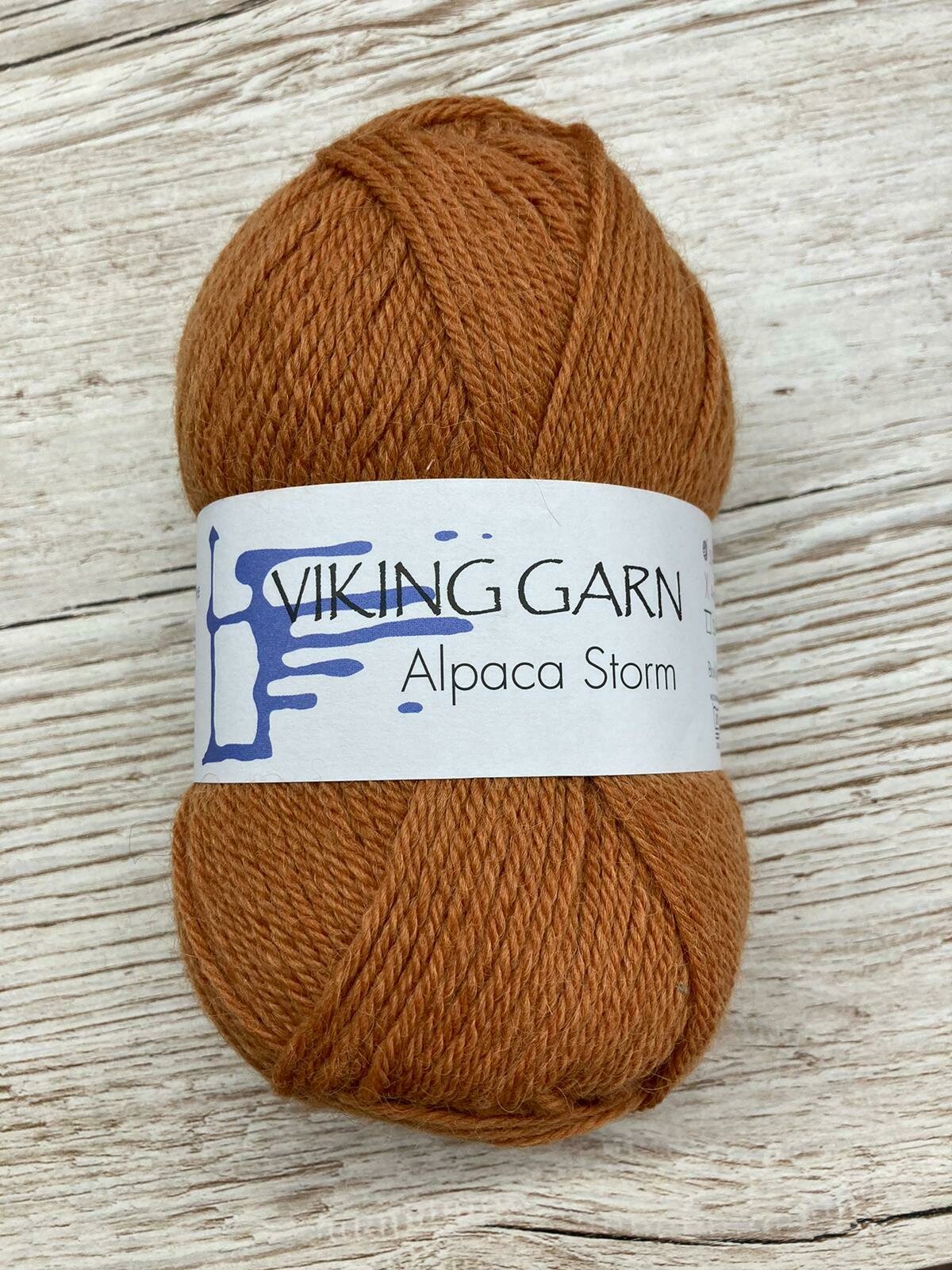 Alpaca Storm 551 punasavi