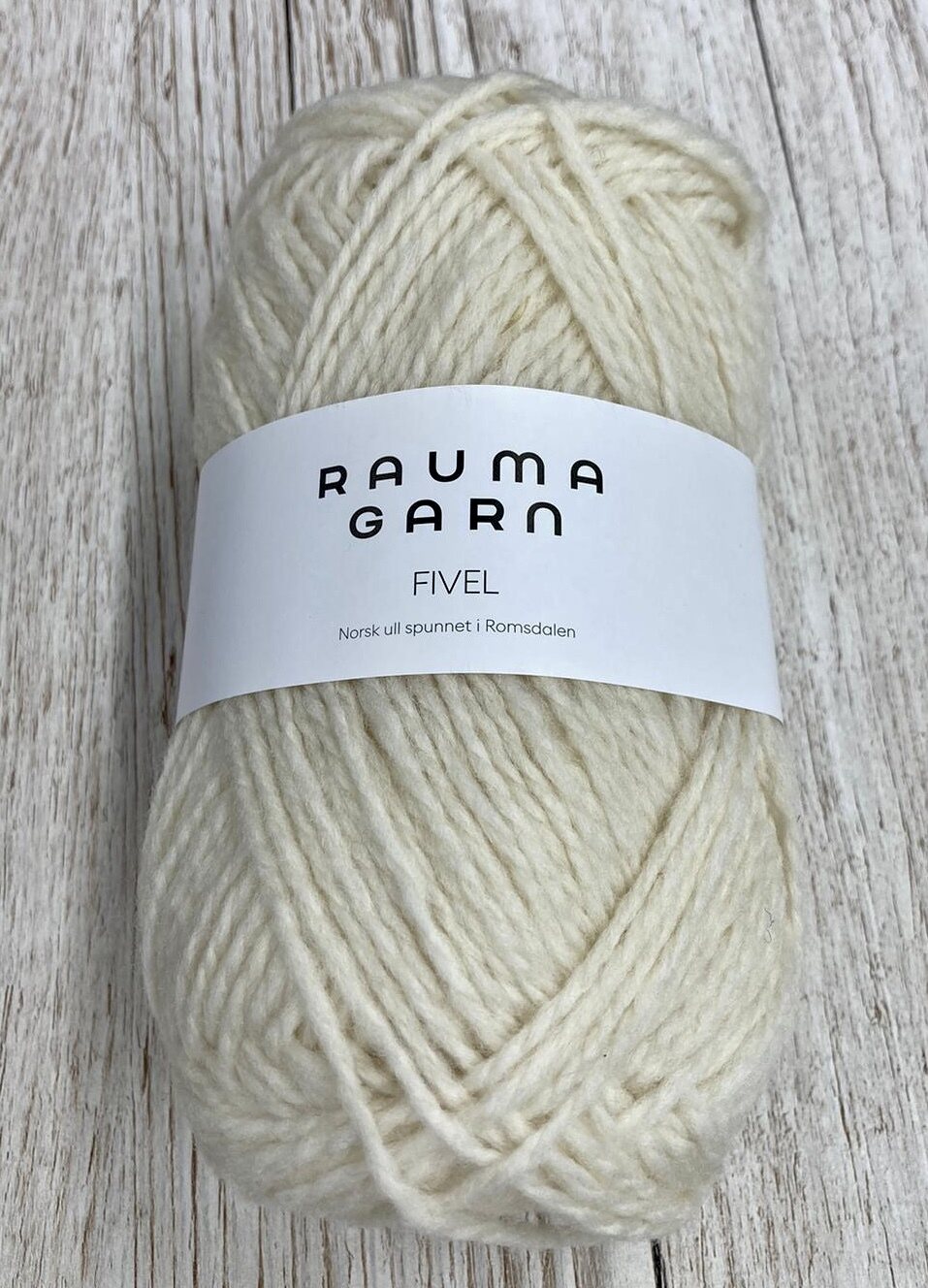 Rauma Garn Fivel 01 luonnonvalkea