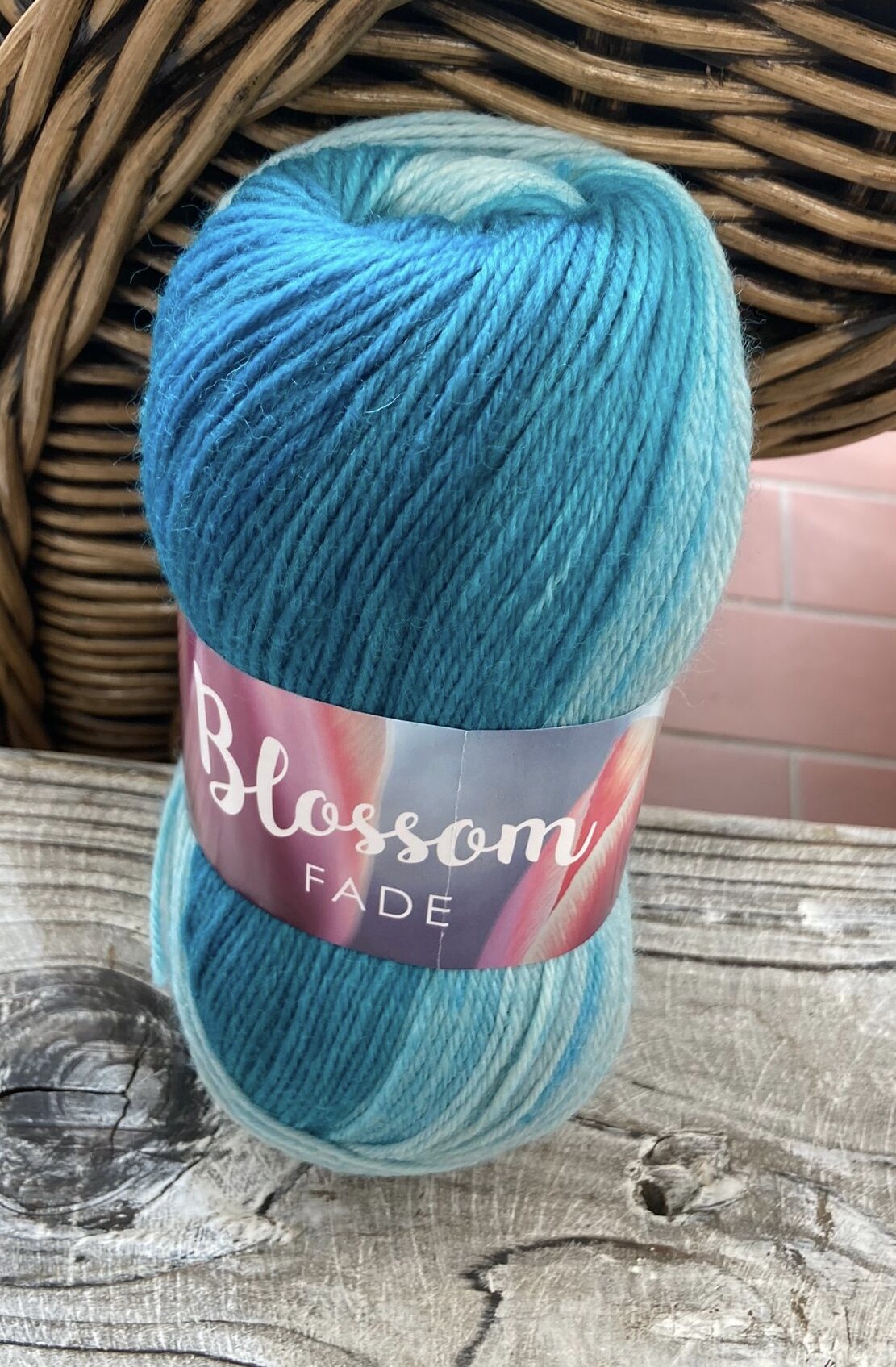 Blossom Fade 39 turkoosit ja petroolit